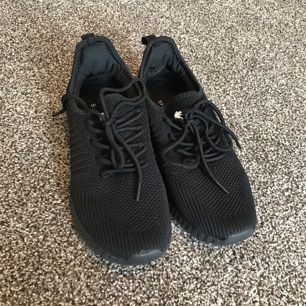 SK-TRIP black nonslip shoes